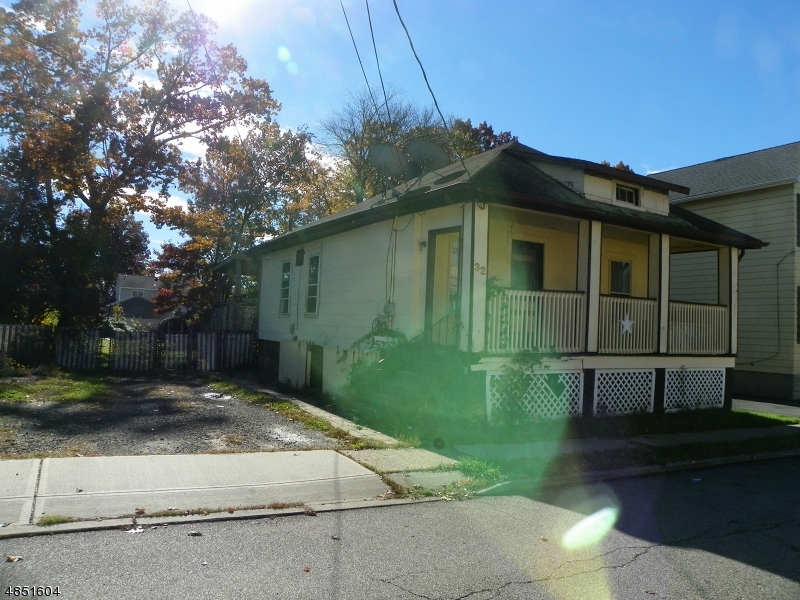 Property Photo:  32 Parker Ave  NJ 07506 