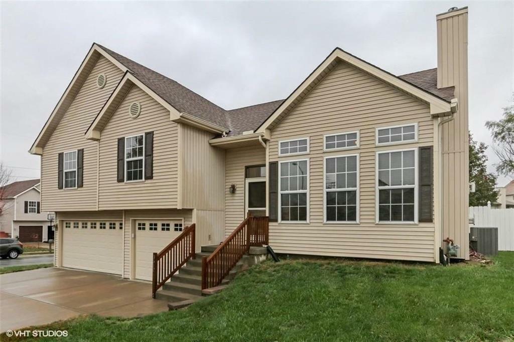 Property Photo:  3612 NW 85 Court  MO 64154 