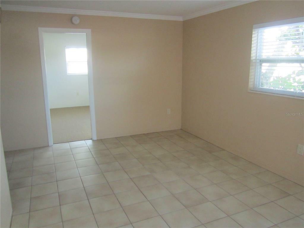 Property Photo: 800 Tyrone Boulevard N E-2 FL 33710