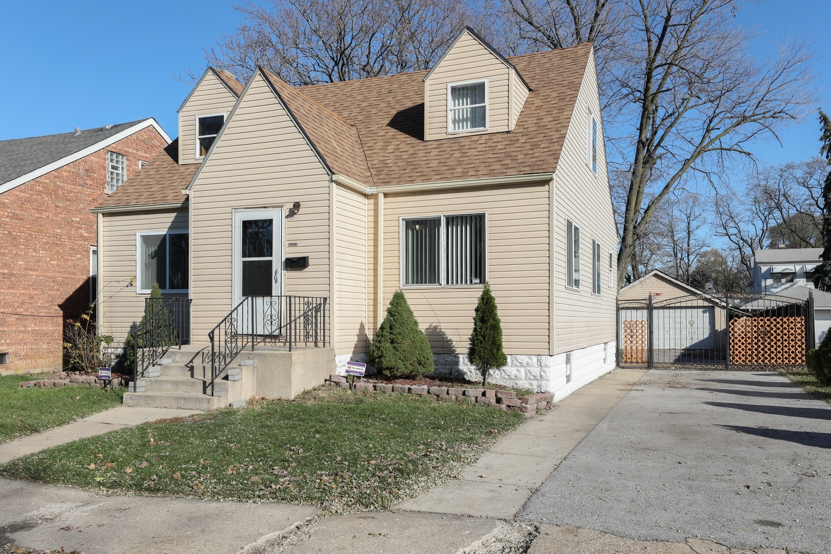 Property Photo:  15827 Willard Avenue  IL 60426 