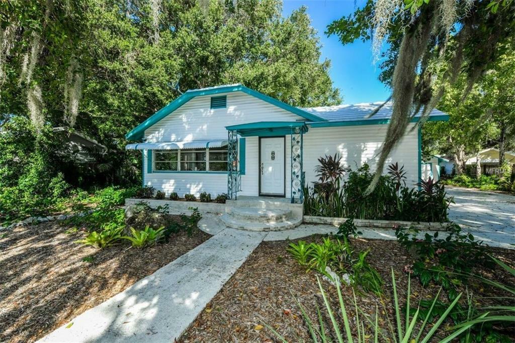 Property Photo:  1235 16th Street  FL 34236 