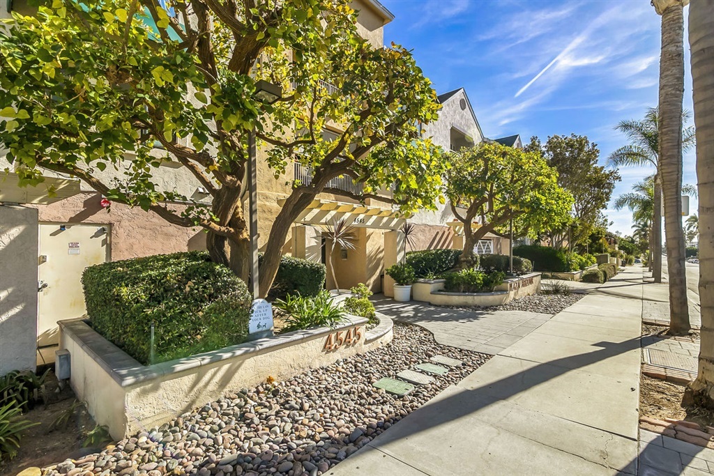 Property Photo: 4545 Arizona St 308 CA 92116