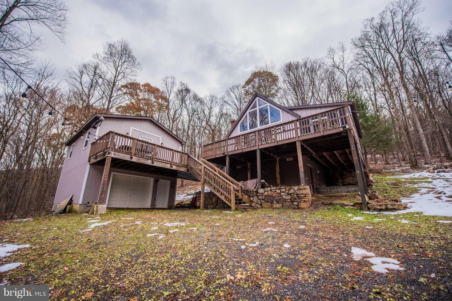 Property Photo: 24 Summerfield Lane WV 25422