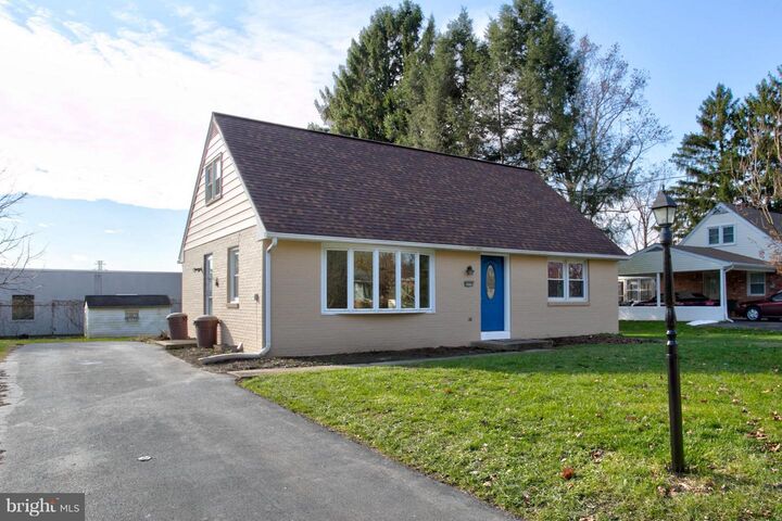 6098 Sundra Circle  East Petersburg PA 17520 photo