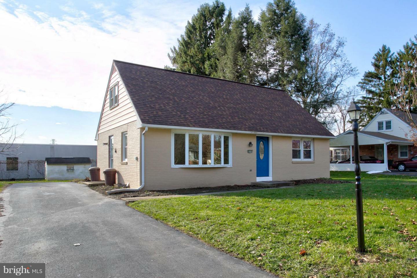 Property Photo:  6098 Sundra Circle  PA 17520 