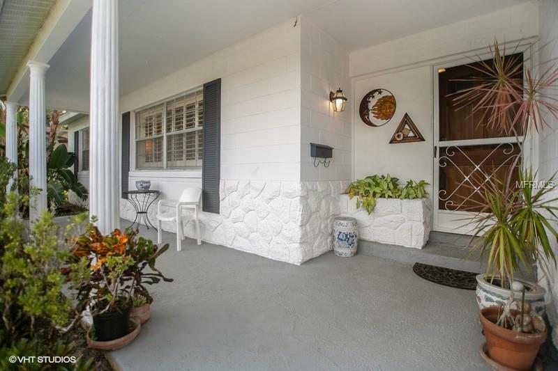 Property Photo:  360 Lowndes Square  FL 32707 