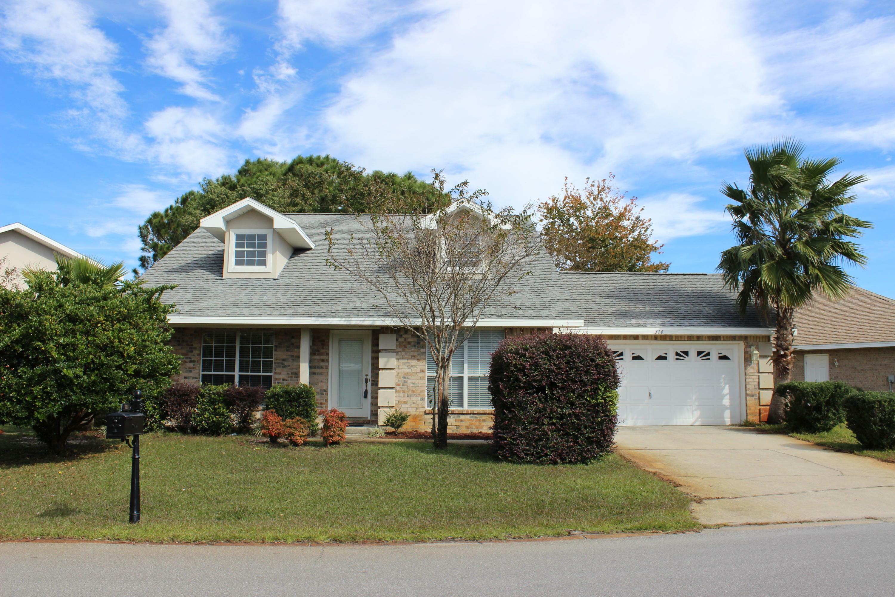 Property Photo:  314 Wimico Circle  FL 32541 