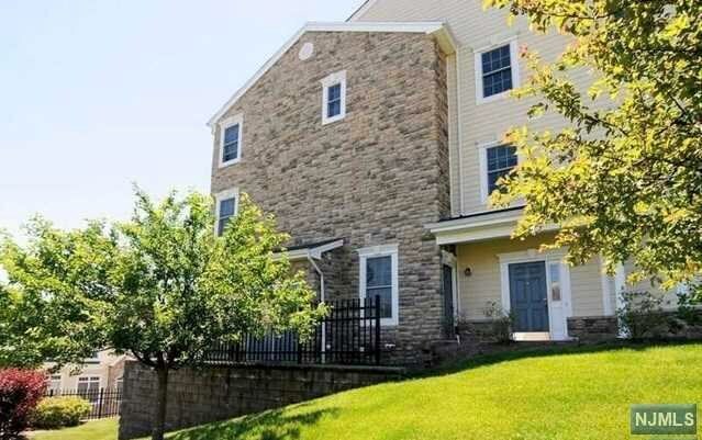 Property Photo:  39 Forshee Circle 39  NJ 07645 