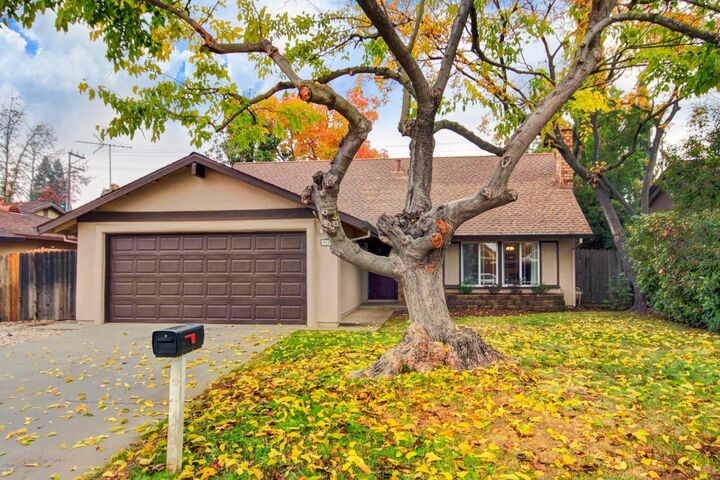 9165 Trujillo Way  Sacramento CA 95826 photo