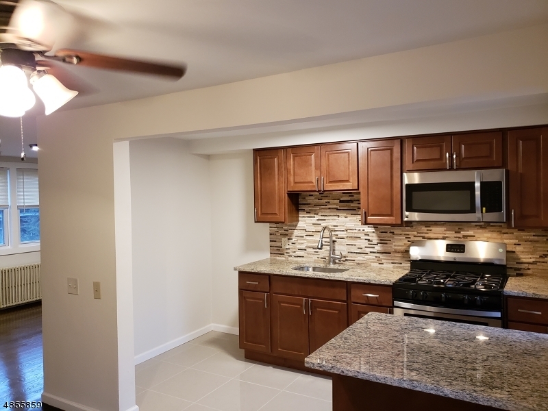 Property Photo:  513 Brooklawn Ave Apt A2  NJ 07203 