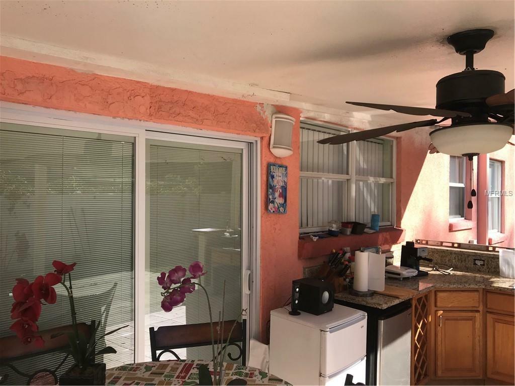 Property Photo: 3014 W Van Buren Drive FL 33611