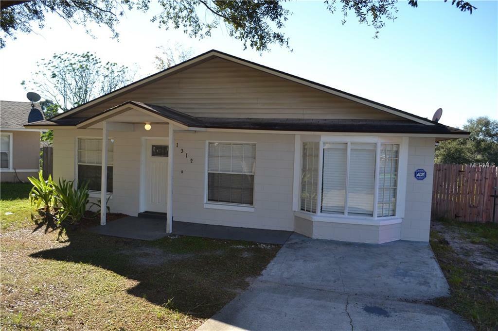 Property Photo:  1312 Mark Court  FL 32703 