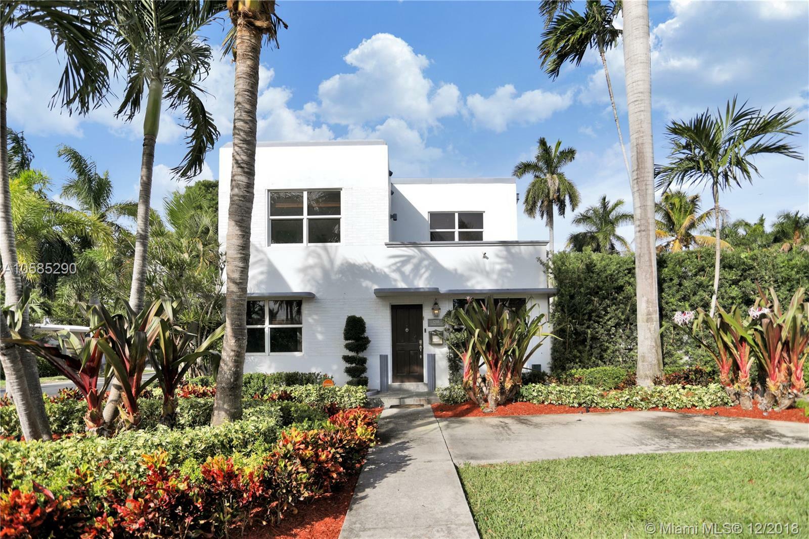 Property Photo: 1255 Jackson St FL 33019