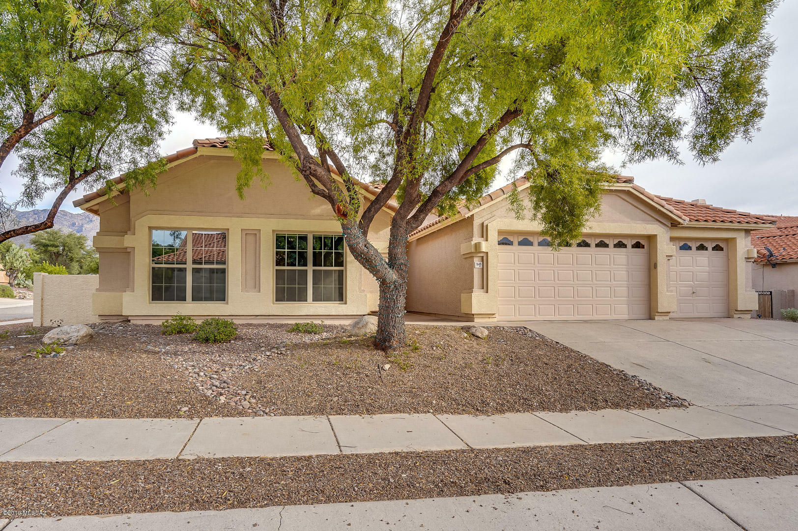 Property Photo:  7649 E Camino Amistoso  AZ 85750 