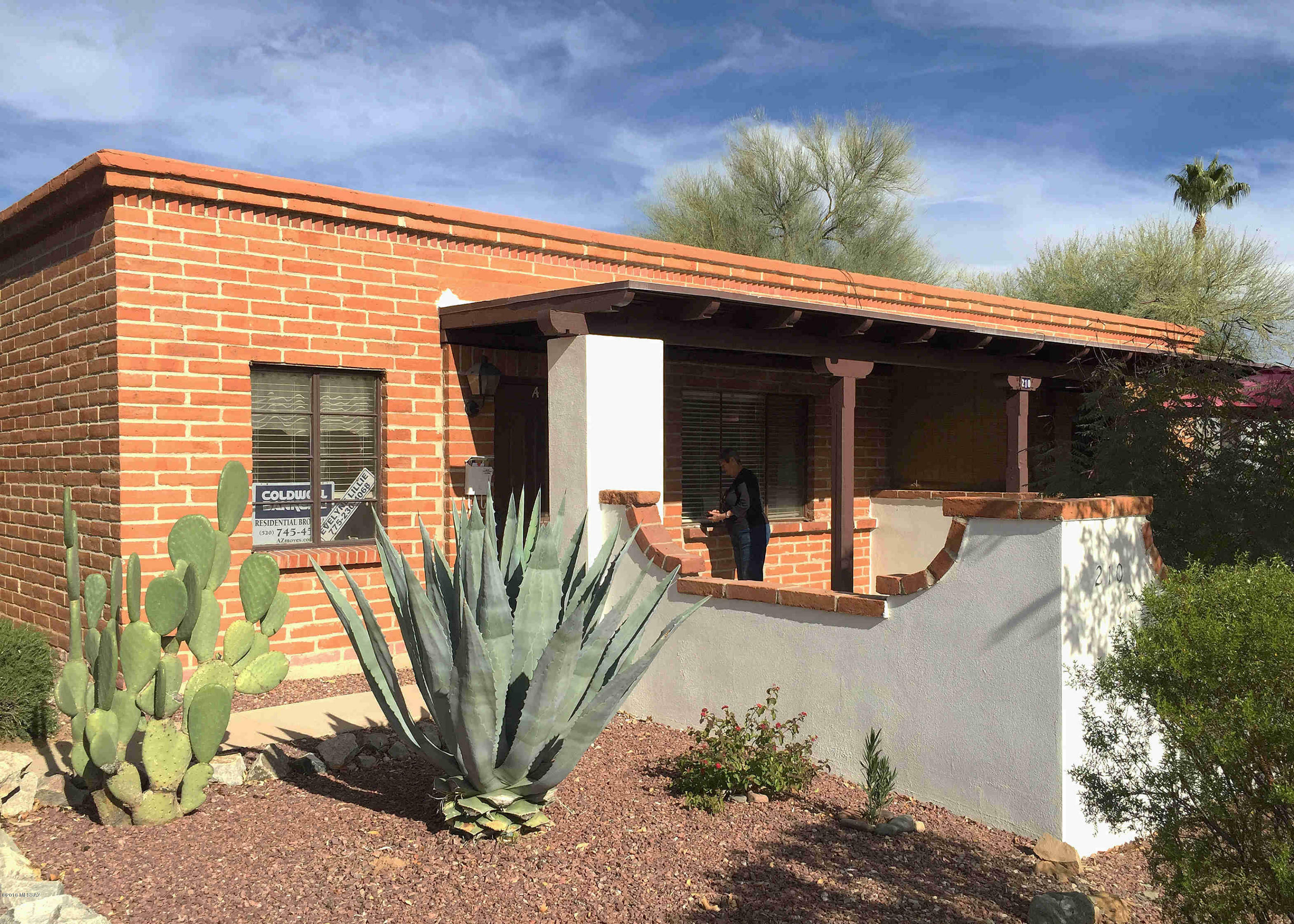 Property Photo:  210-A W Camino Alameda  AZ 85614 