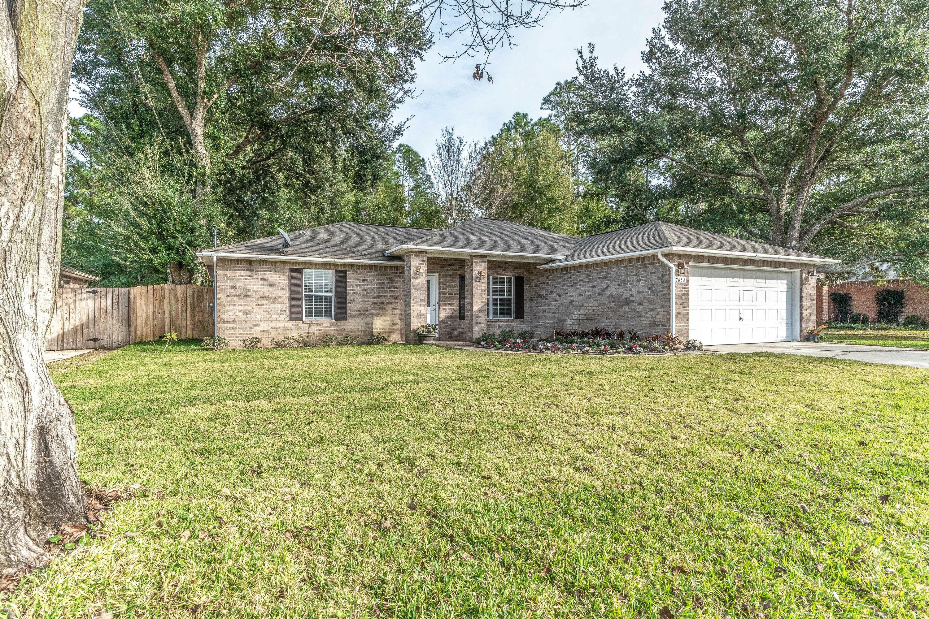 Property Photo:  2658 Hidden Estates Circle  FL 32566 