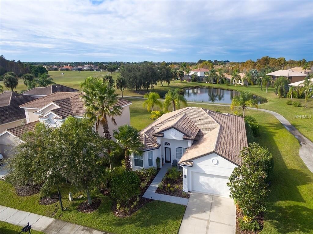 Property Photo: 214 Heritage Isles Way FL 34212