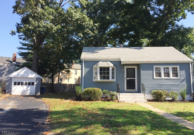 Property Photo:  12 Somers Pl  NJ 08880 