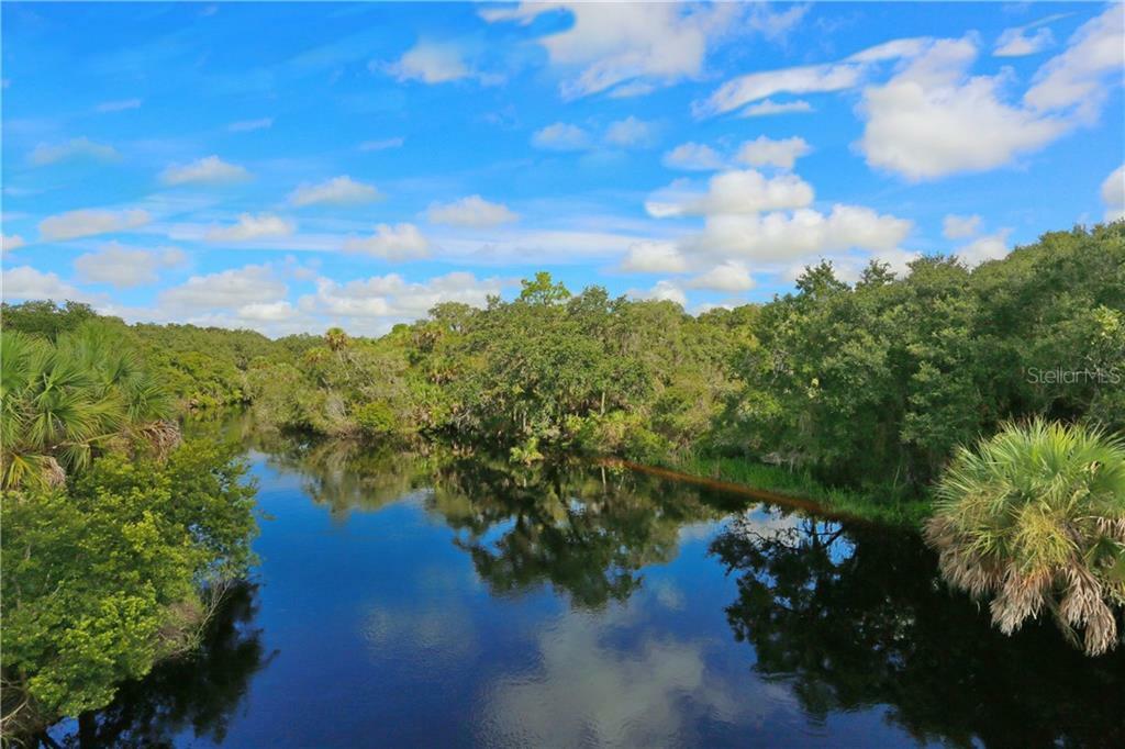 Property Photo:  S Moon Drive  FL 34292 