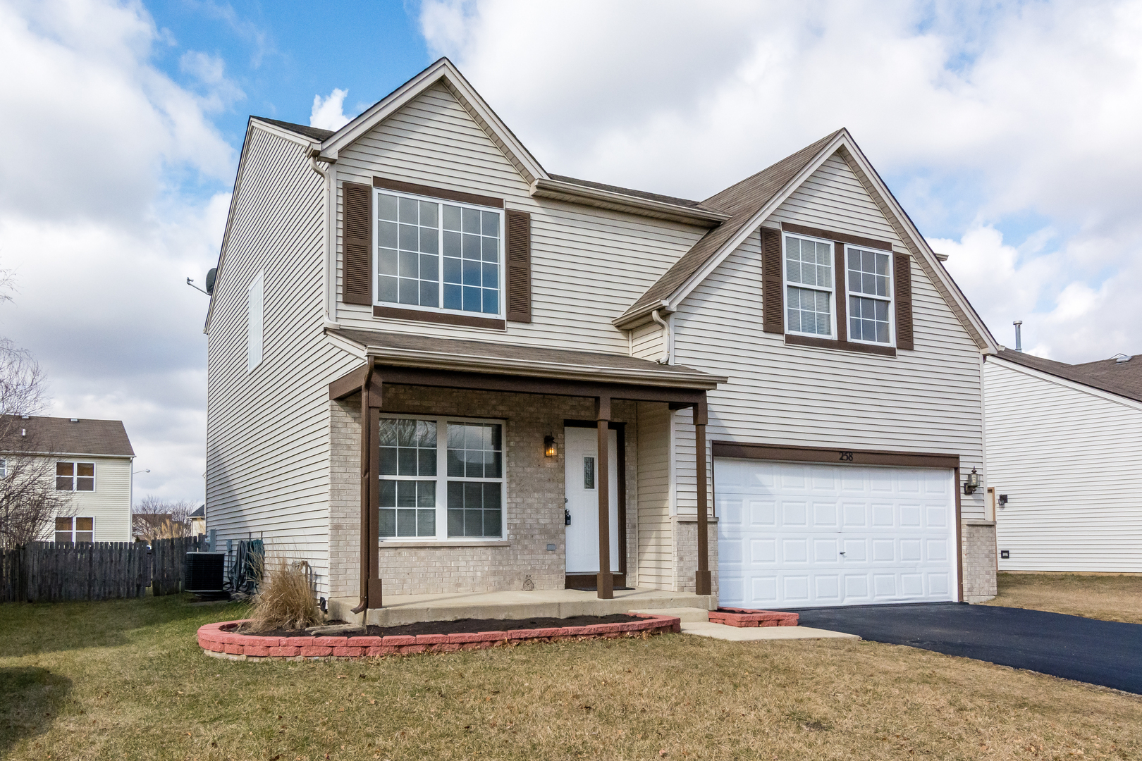 Property Photo: 258 East Daisy Circle IL 60446