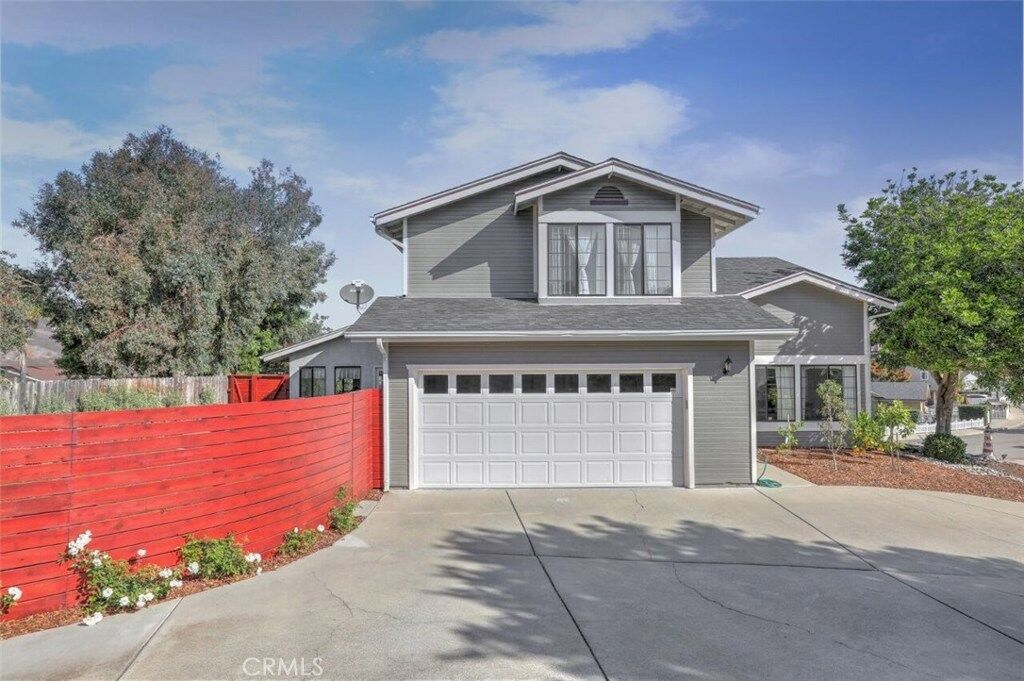 Property Photo:  195 Wave Avenue  CA 93449 