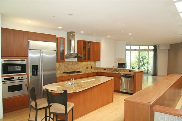 Property Photo:  1569 N Coast  CA 92651 