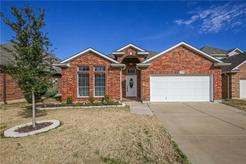 Property Photo:  6008 Beachview Lane  TX 76179 