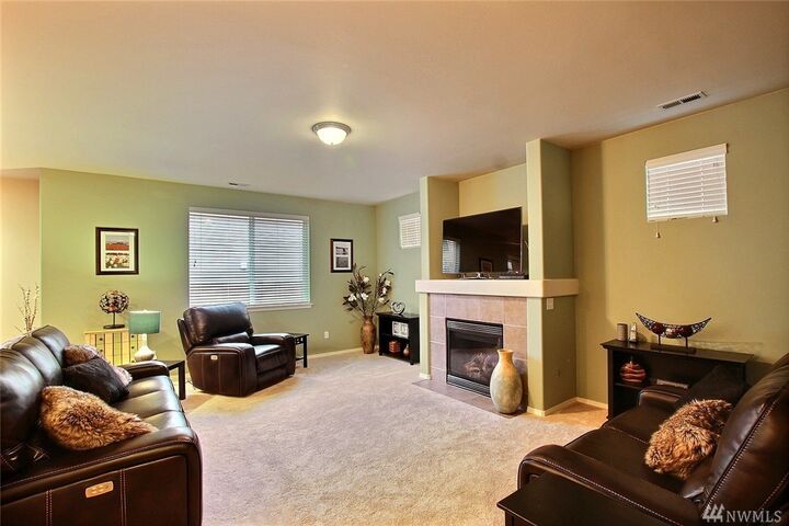 Property Photo:  27816 242nd Place SE  WA 98038 