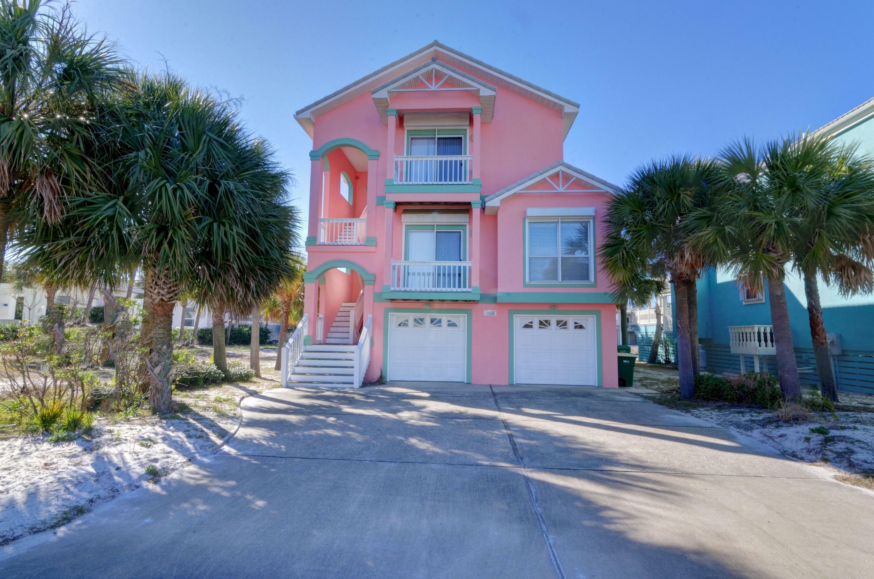 Property Photo: 1423 Sonata Court FL 32566