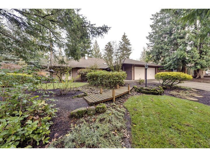 1670 SW 90th Ave  Portland OR 97225 photo