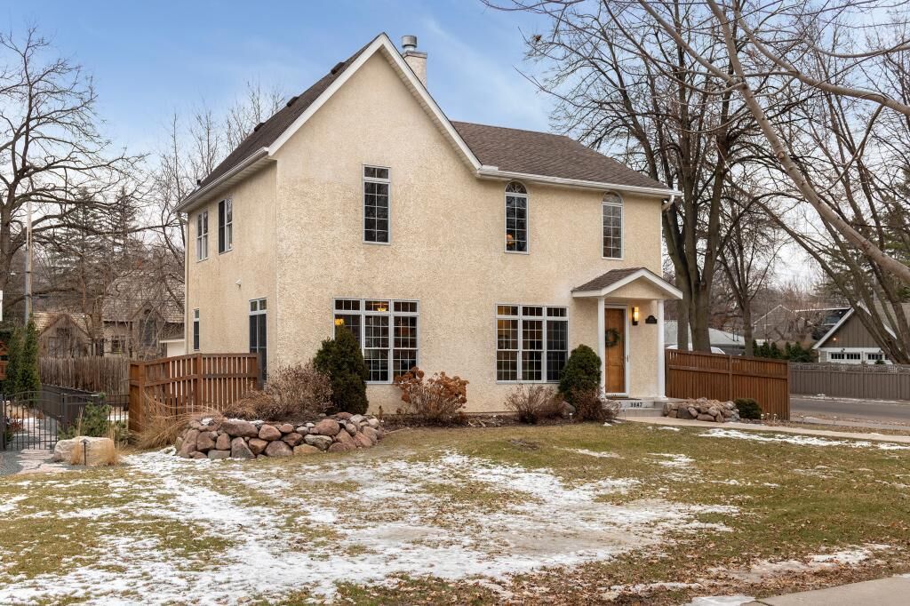 Property Photo:  3947 York Avenue S  MN 55410 