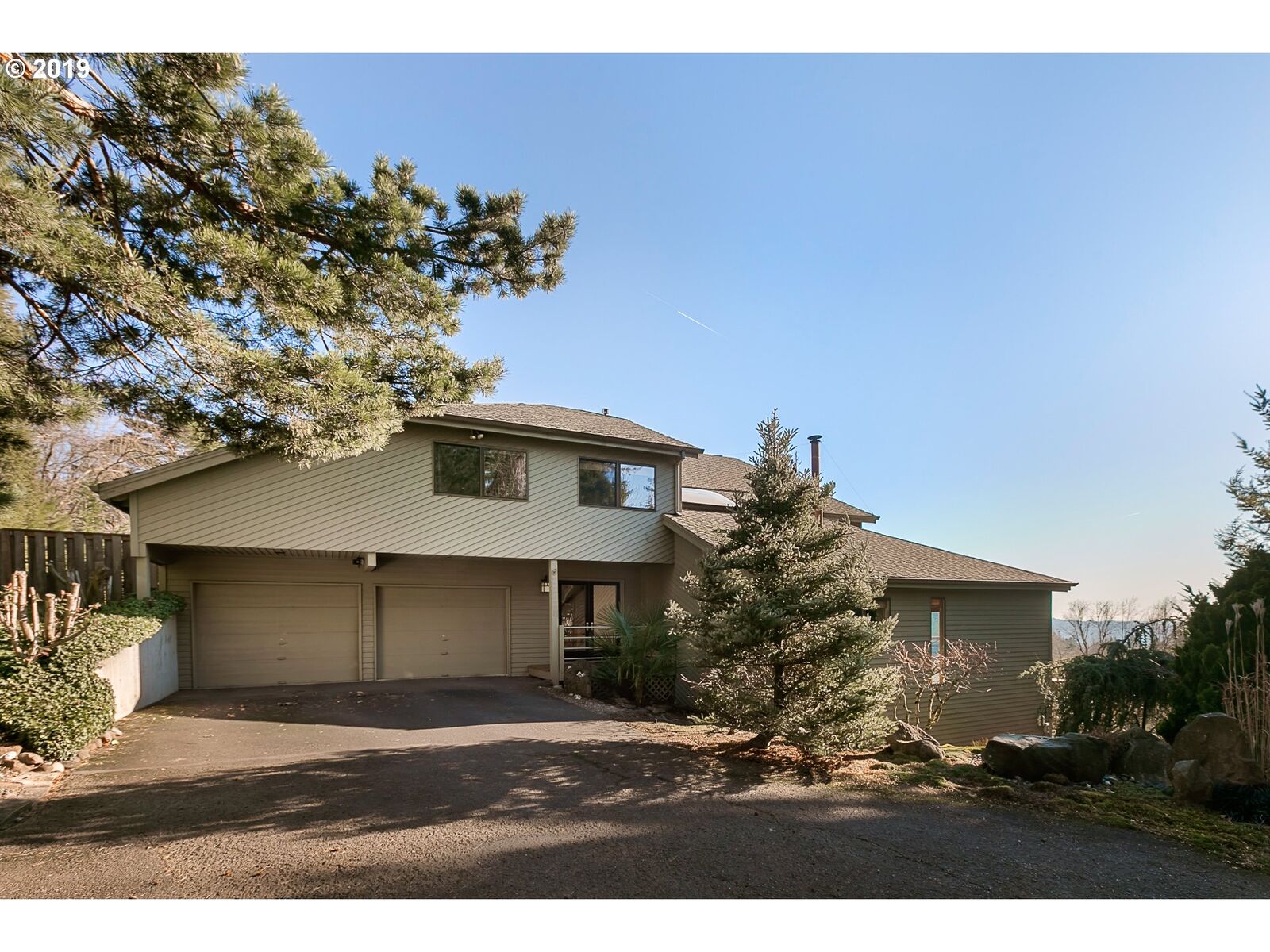 Property Photo: 1220 SW 58th Ave OR 97221