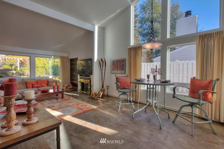 Property Photo: 13722 SE 256th Place WA 98042