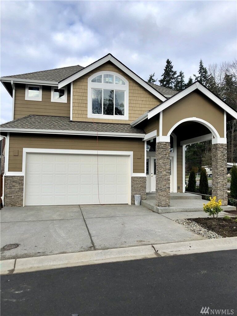 Property Photo:  1229 Nile Ave NE  WA 98059 