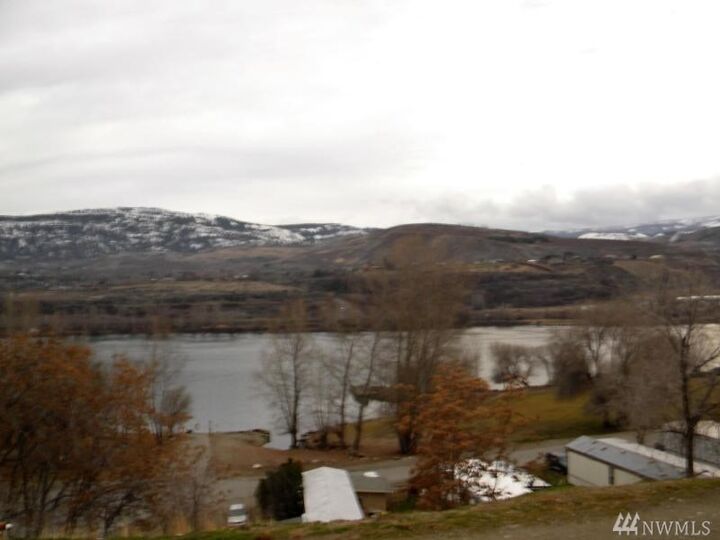 Property Photo:  2500 SR 28 19  WA 98802 