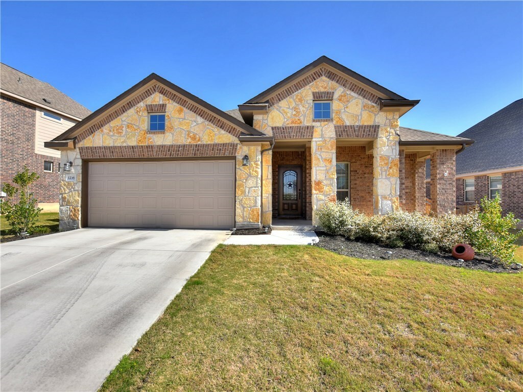 Property Photo:  1236 Naranjo Drive  TX 78628 