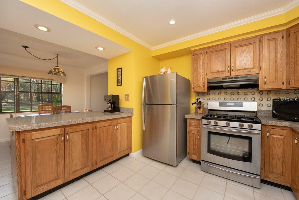 Property Photo: 1406 Whitaker Road FL 33549