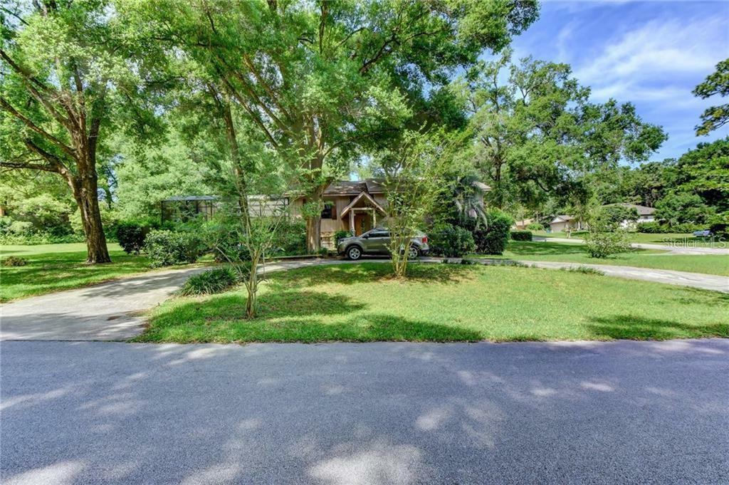 Property Photo:  894 Torchwood Drive  FL 32724 