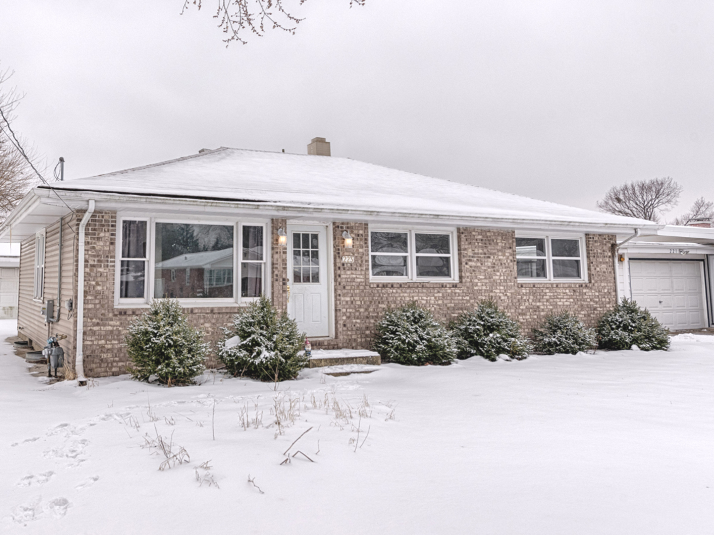 Property Photo:  223 Sherman Avenue  IL 60538 