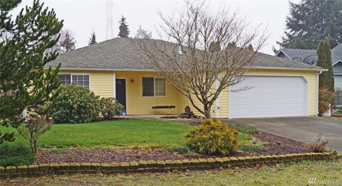 Property Photo: 219 E Springfield Lp WA 98584