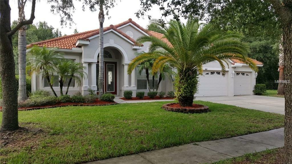 Property Photo: 8107 Brinegar Circle FL 33647