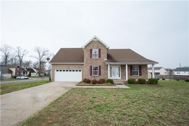 Property Photo: 3402 Summerfield Dr TN 37040