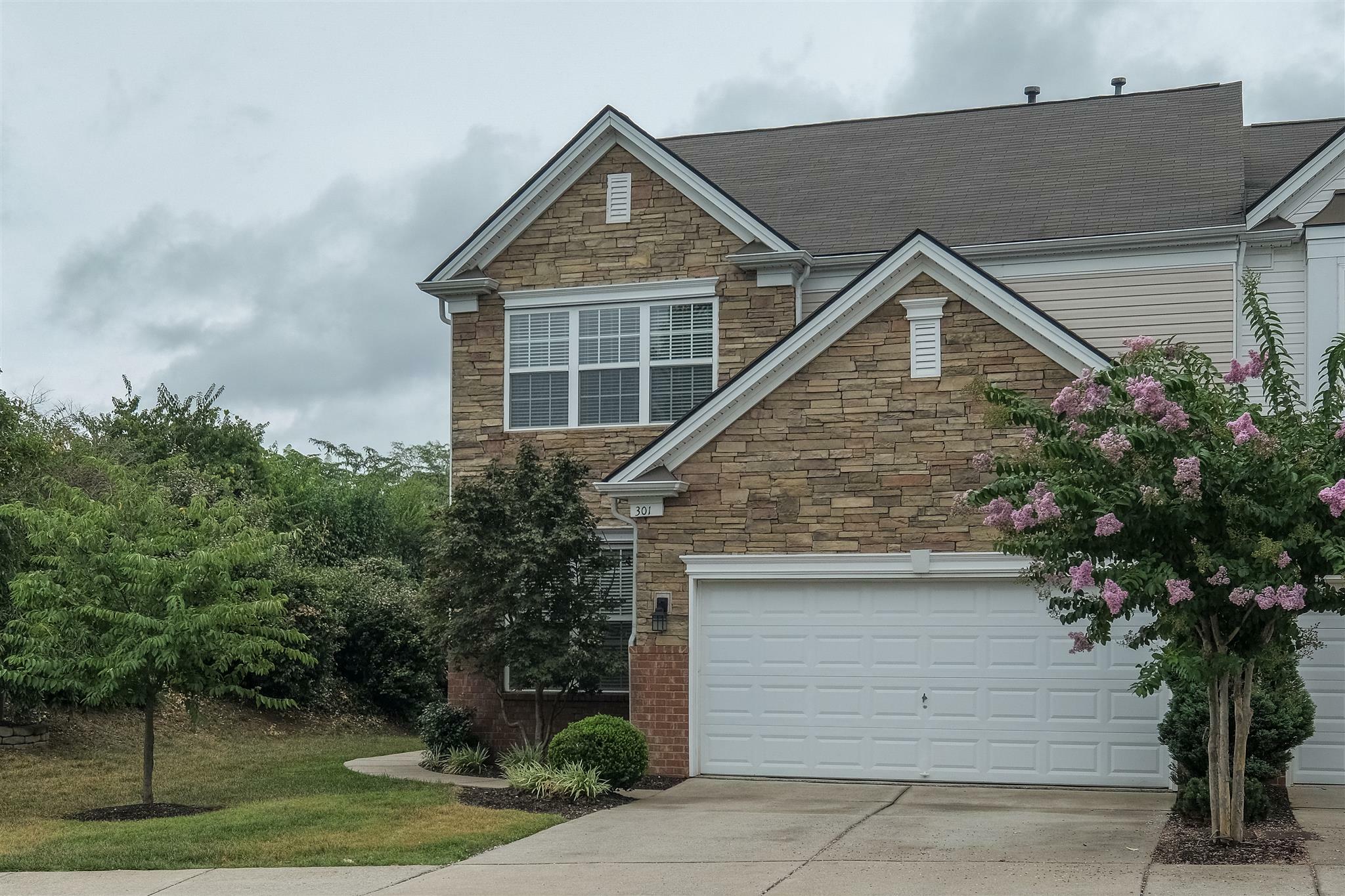 Property Photo:  301 Shady Creek Ln  TN 37211 