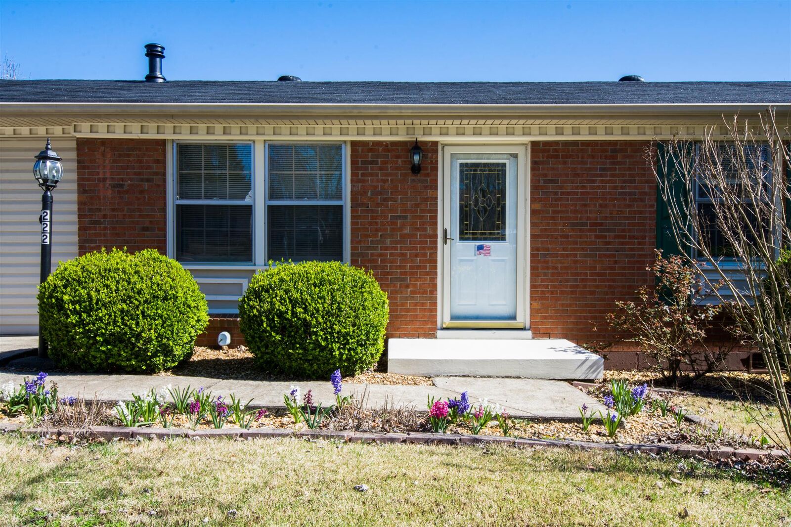 Property Photo: 222 South Valley Rd TN 37075