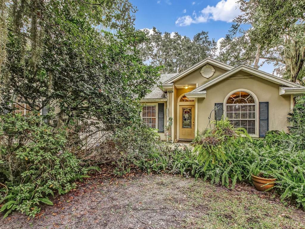 Property Photo: 5018 Karen Street FL 32034