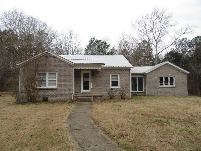 Property Photo:  395 Highway 46N  TN 37061 