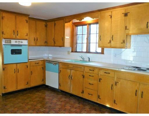 Property Photo: 3 Thoreau Rd MA 01720