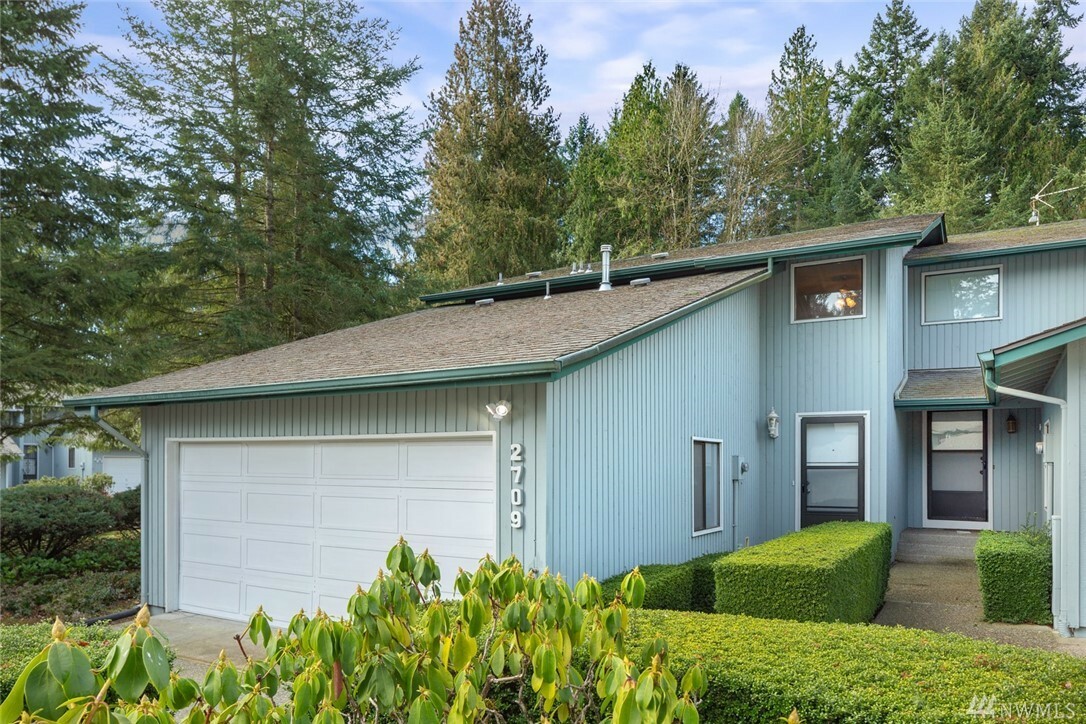Property Photo: 2709 Fir St SE WA 98092