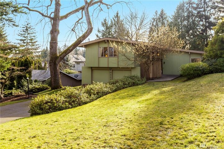 10243 NE 22nd Place  Bellevue WA 98004 photo