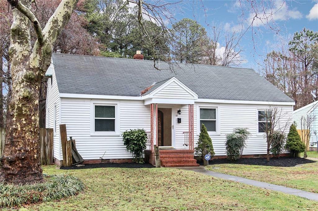 Property Photo:  49 Loxley Road  VA 23702 